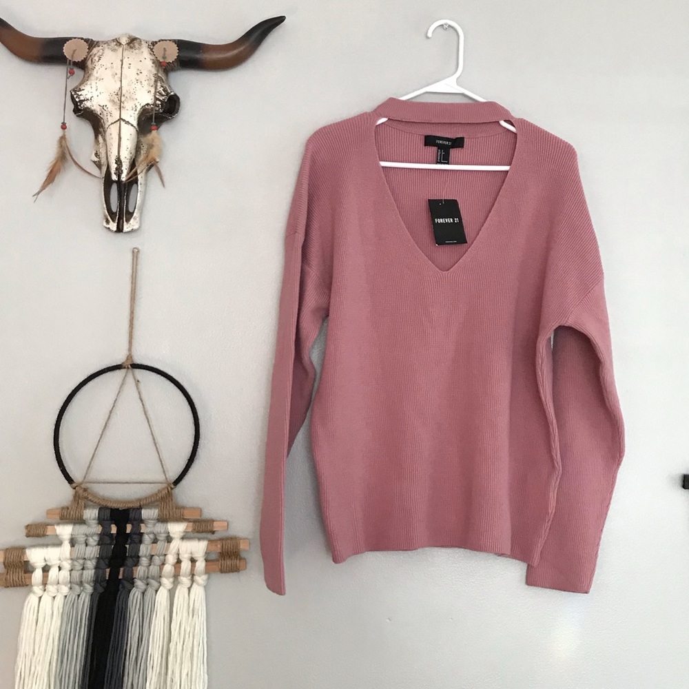NWT. Cutout vneck sweater.